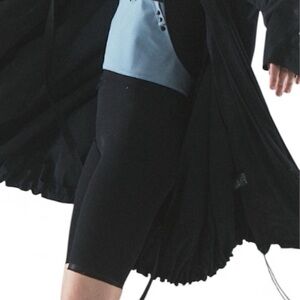 Johanna Parv Designer Lycra Capris With Back Pocket Black Size Large